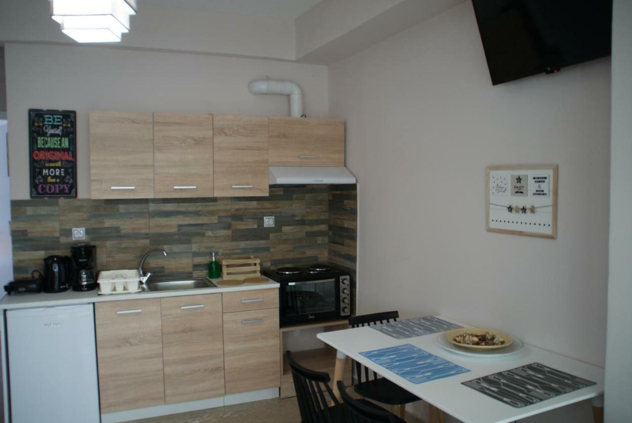 The Victoria Square Apartments Athens Exterior photo